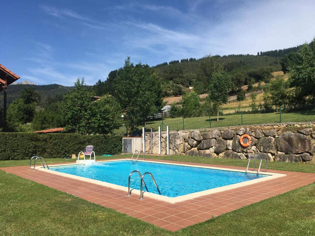 Precioso Chalet Junto A Potes Con Piscina-4 Hab,3 Banos اوخيدو المظهر الخارجي الصورة